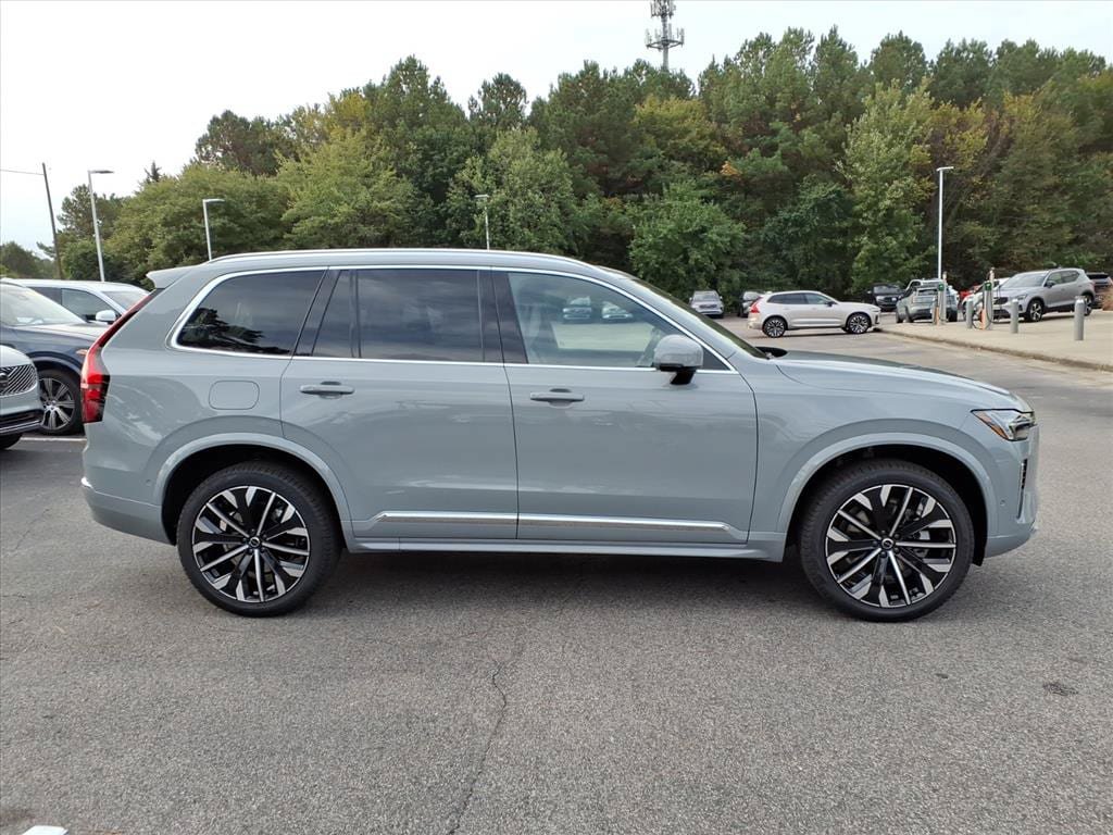 New 2026 Volvo XC90 B6 Plus w/ Protection Package Premier AWD/4WD image 2