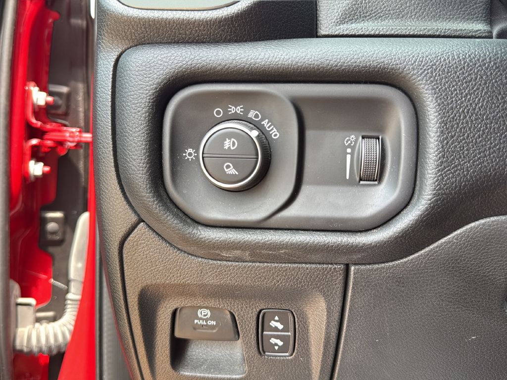Used 2022 RAM 1500 Big Horn RWD image 18