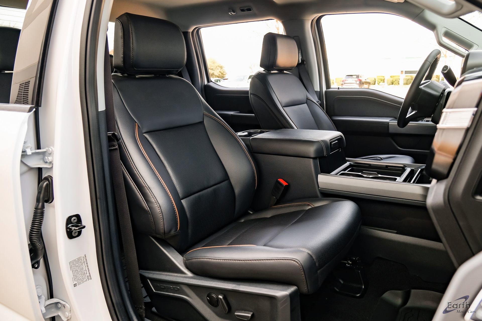 Used 2026 Ford F450 Lariat w/ FX4 Off-Road Package image 57