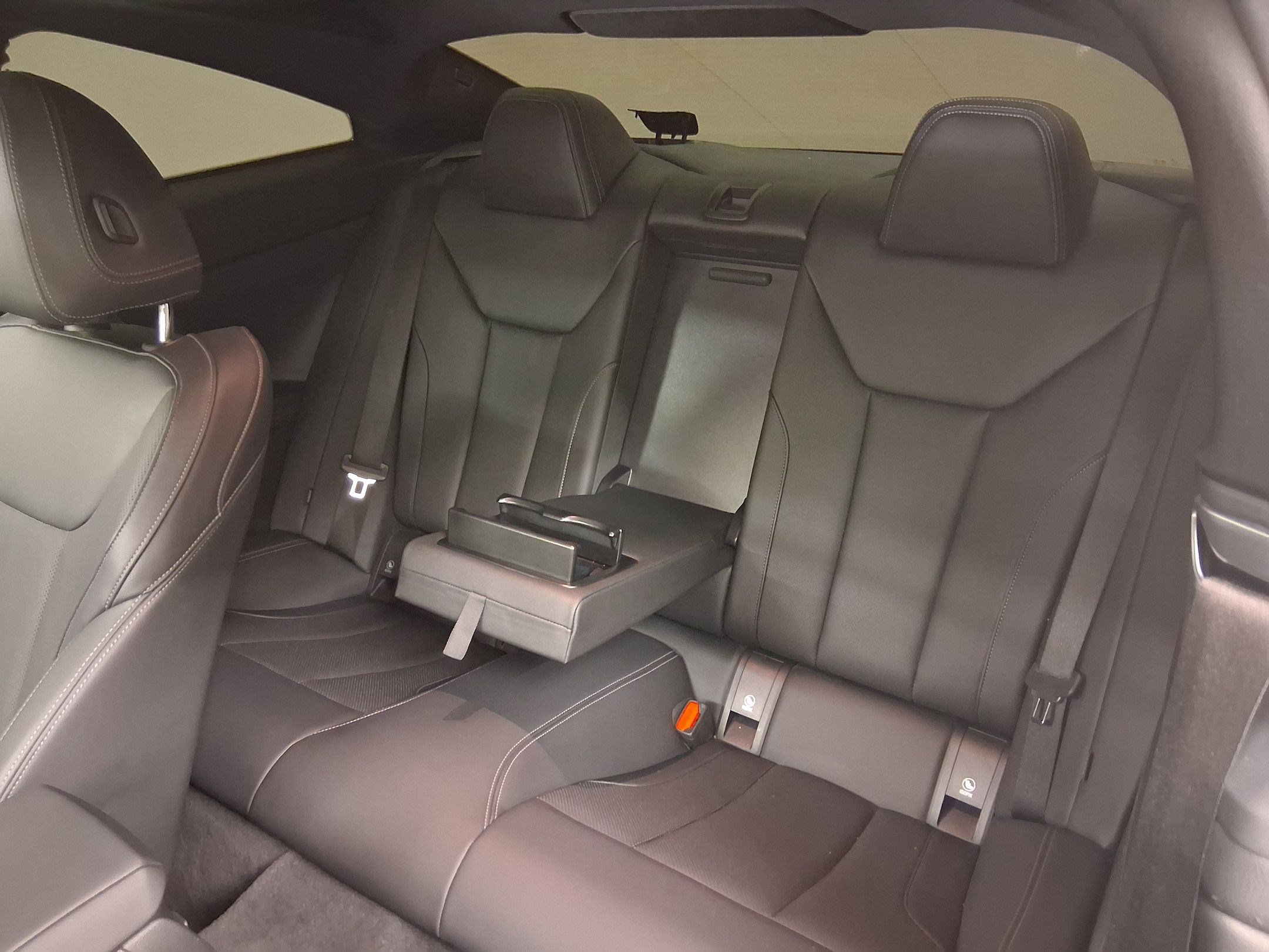 Used 2023 BMW 430i Coupe w/ M Sport Package image 28