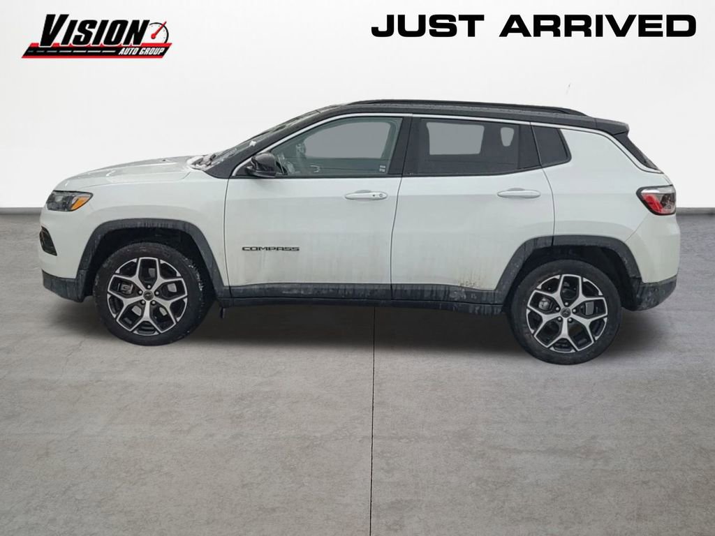 Certified 2025 Jeep Compass Limited image 8