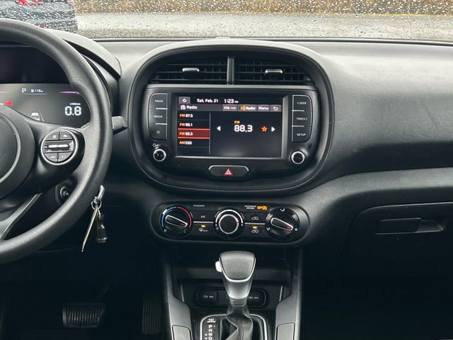 Used 2023 Kia Soul LX image 24
