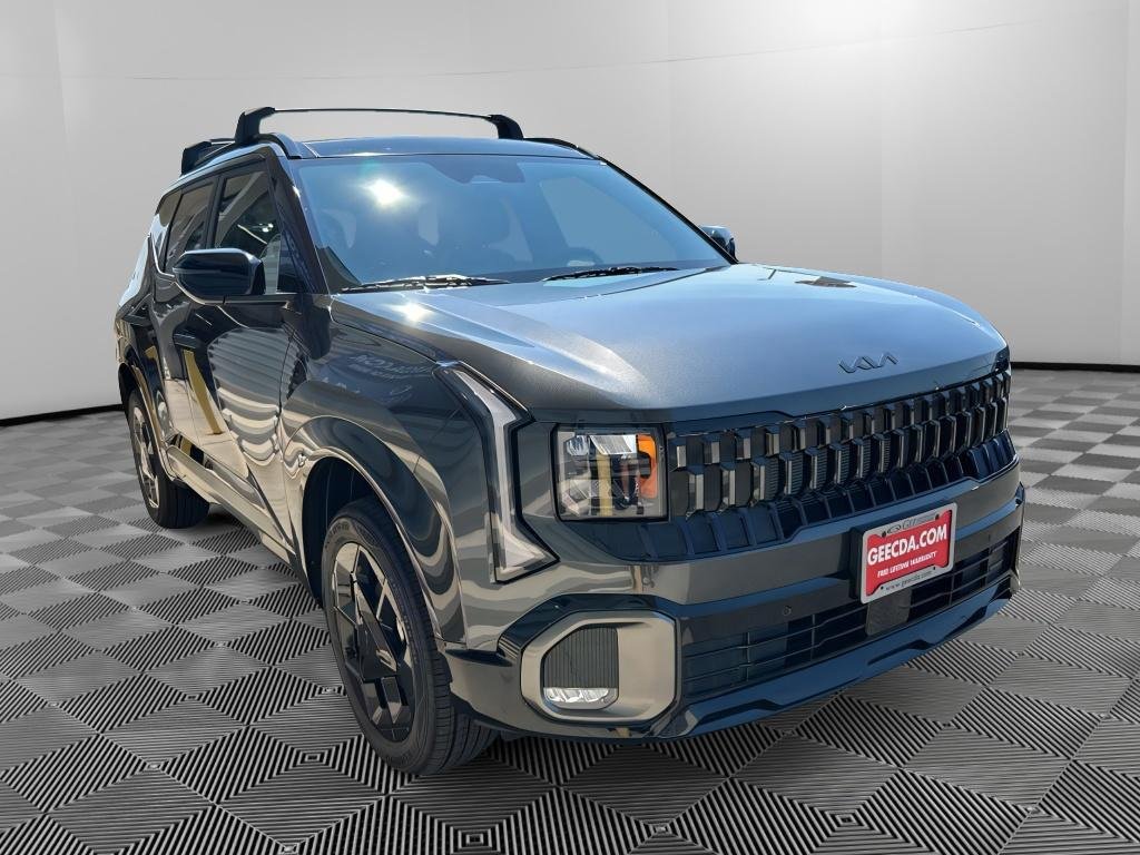 New 2027 Kia Seltos X-Line S w/ X-Line S Premium Package AWD/4WD image 3