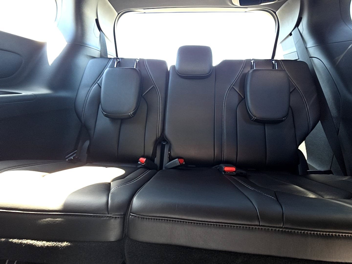 New 2026 Chrysler Pacifica Select w/ S Appearance Package FWD image 12