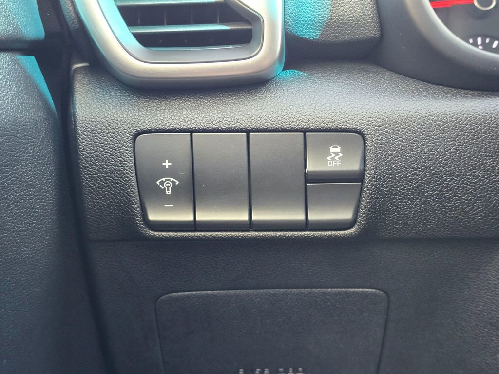 Used 2017 Kia Sportage LX image 16