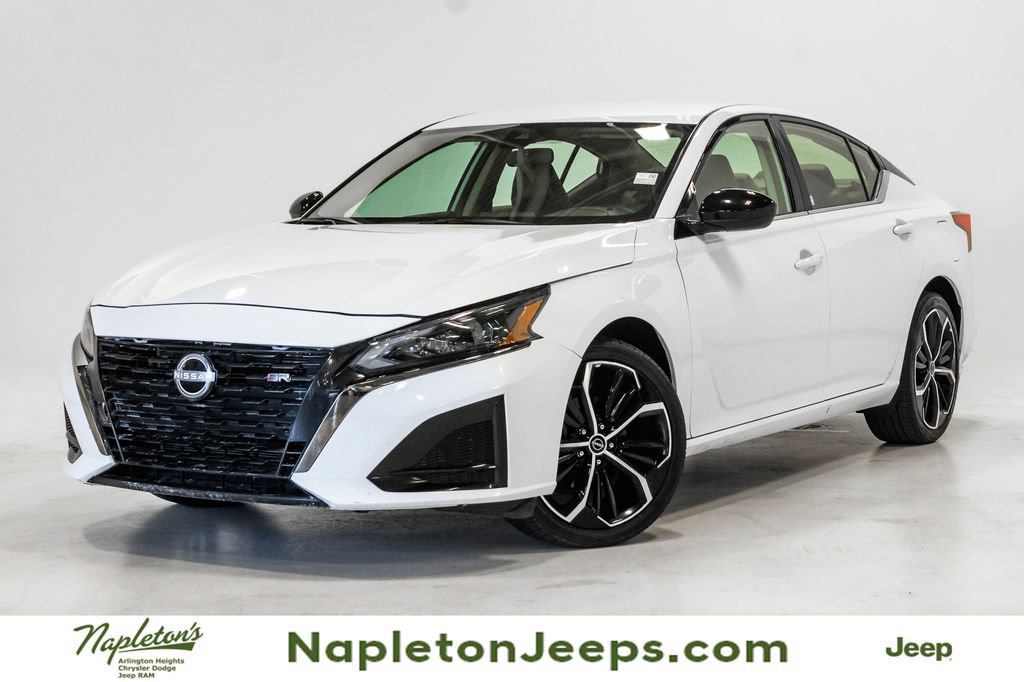 Used 2025 Nissan Altima 2.5 SR AWD/4WD image 1