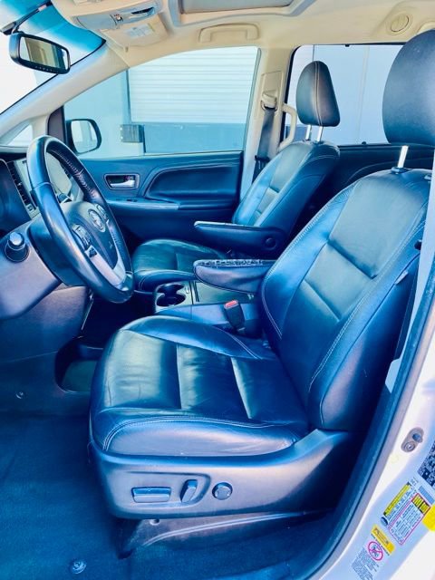 Used 2015 Toyota Sienna SE w/ SE Preferred Package image 10