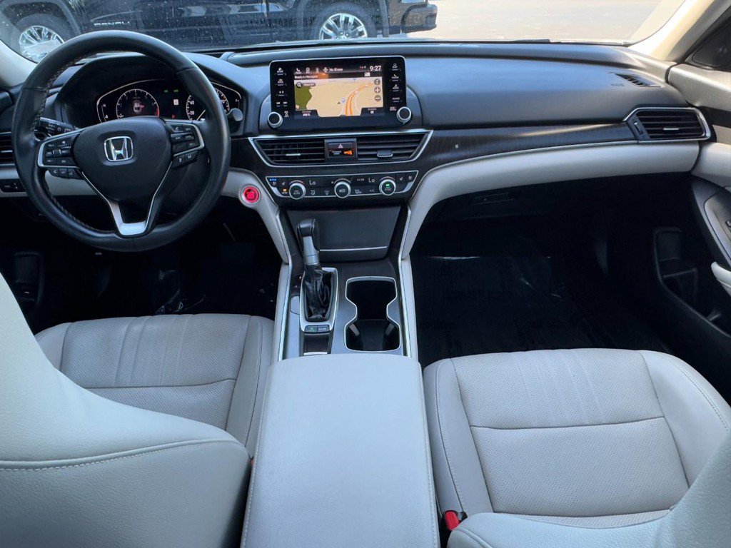 Used 2018 Honda Accord Touring image 15