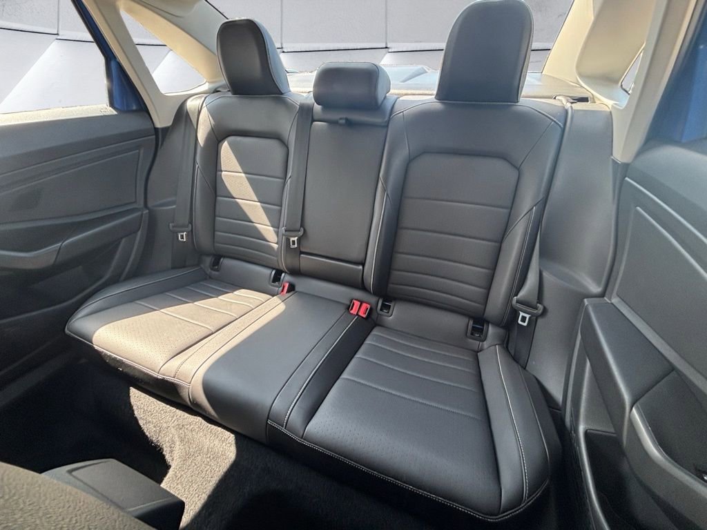 Used 2023 Volkswagen Jetta SE image 20