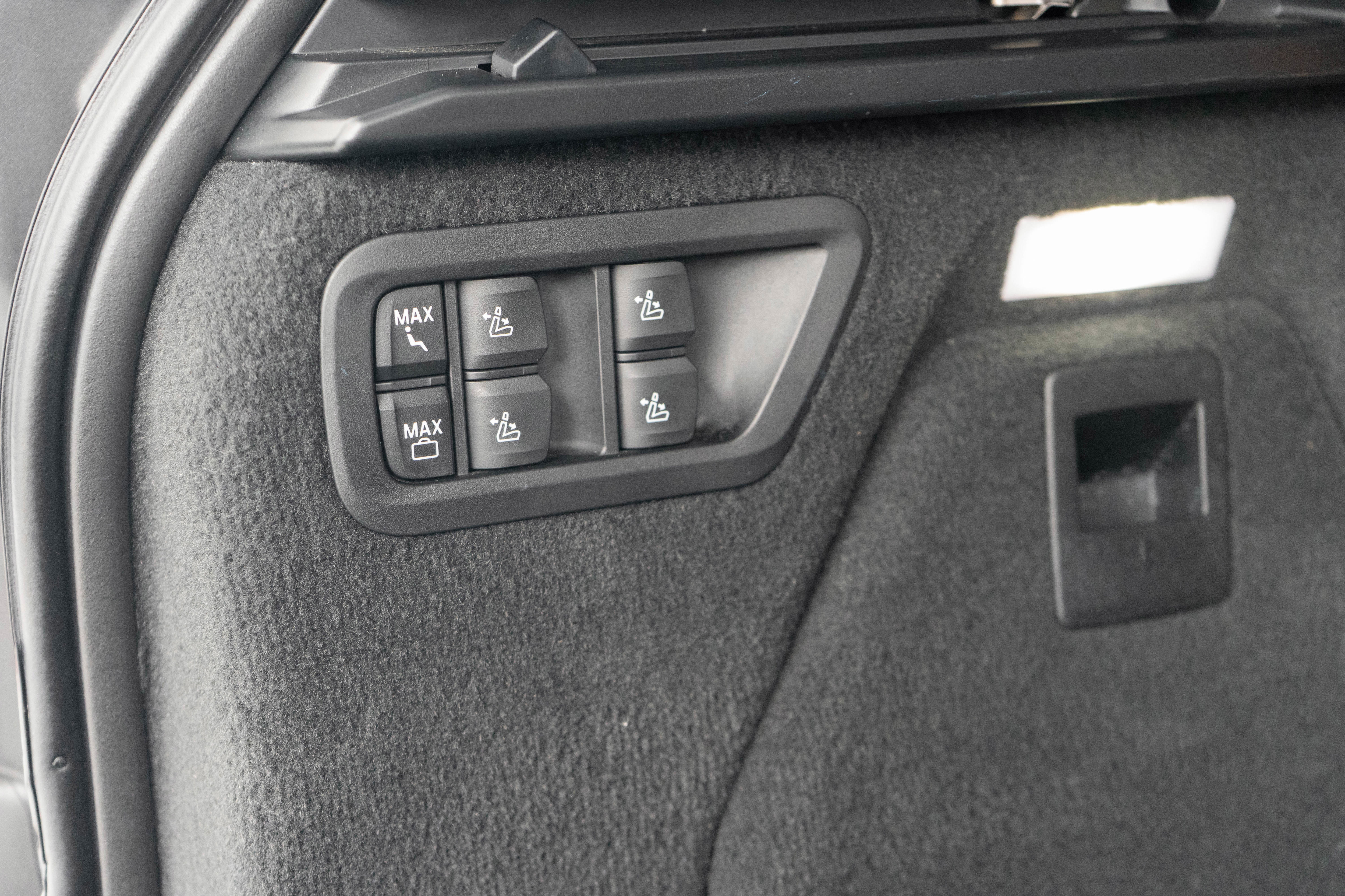 Used 2023 BMW X7 M60i image 60