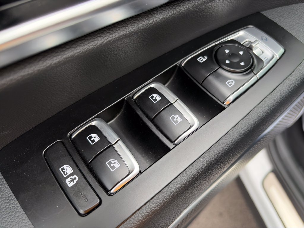 Used 2024 Kia Telluride SX Prestige w/ Towing Package AWD/4WD image 22