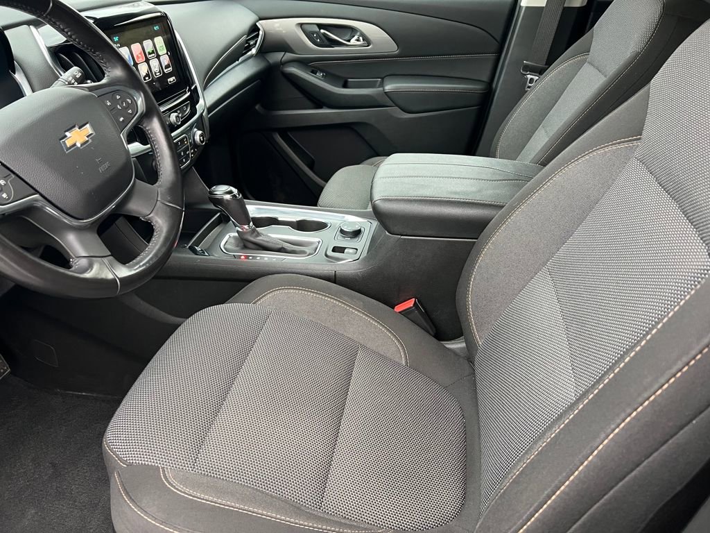 Used 2018 Chevrolet Traverse LT image 9