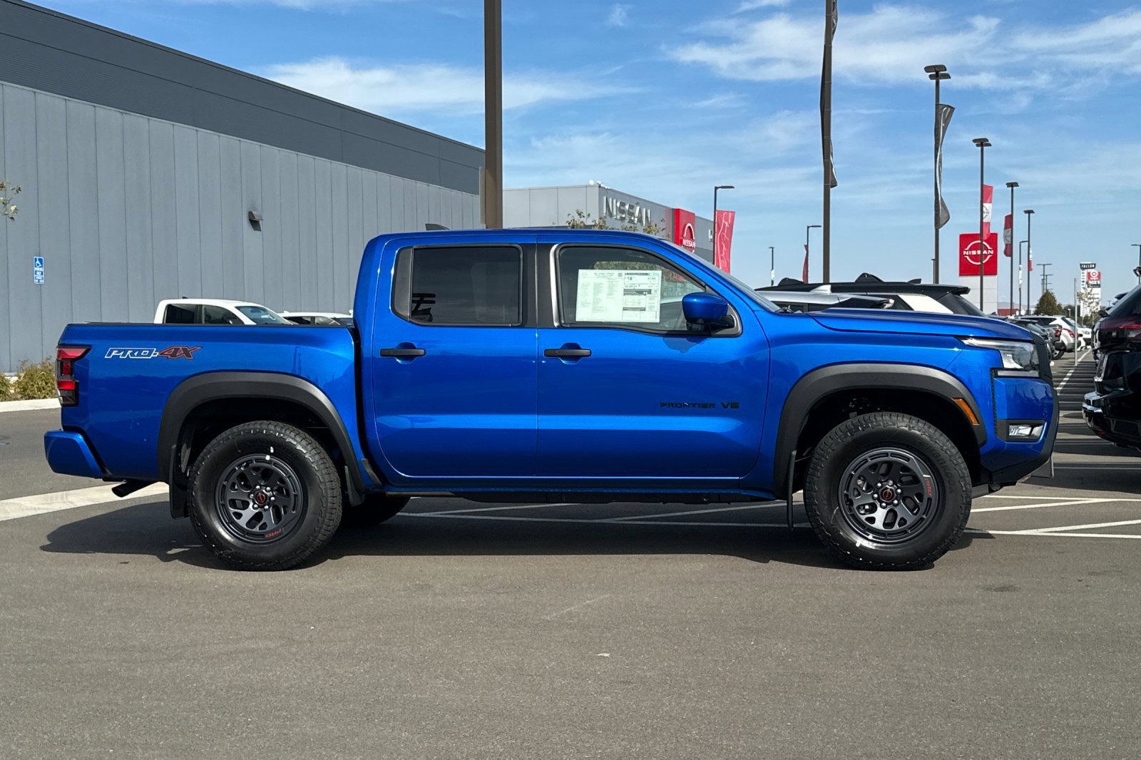 New 2027 Nissan Frontier PRO-4X w/ Pro Premium Package AWD/4WD image 3