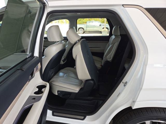 Used 2021 Hyundai Palisade Limited w/ Winter Package image 47