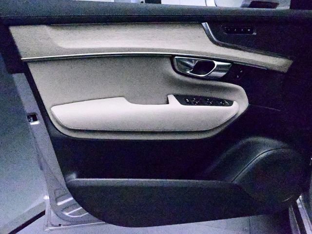 New 2026 Volvo XC90 T8 Core w/ Protection Package Premier image 20