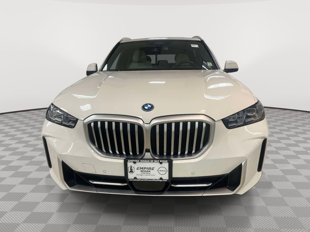 Used 2024 BMW X5 xDrive50e image 8
