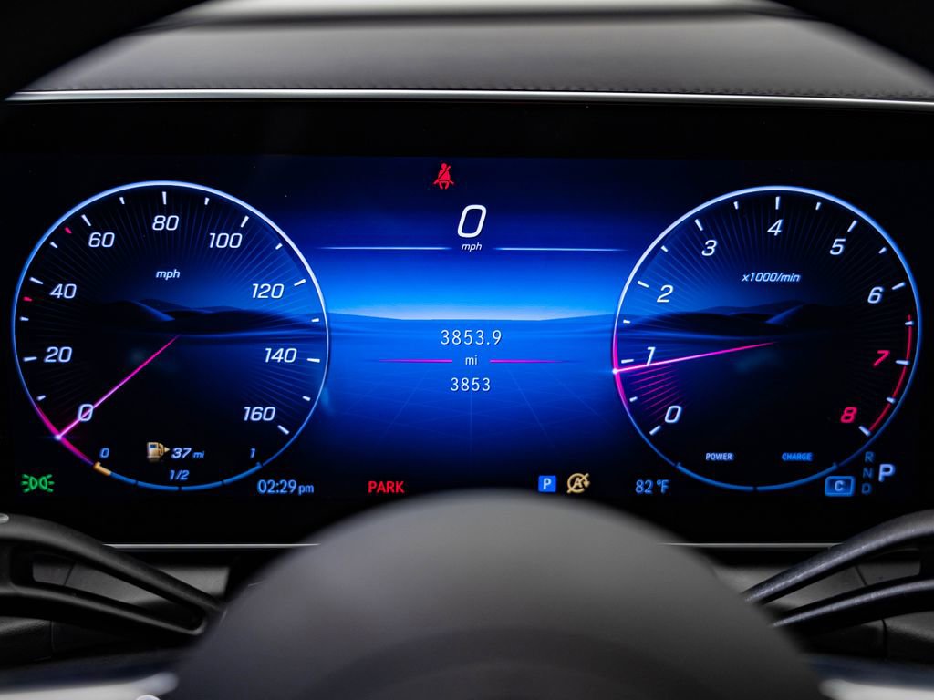 Certified 2025 Mercedes-Benz GLC 300 4MATIC image 31