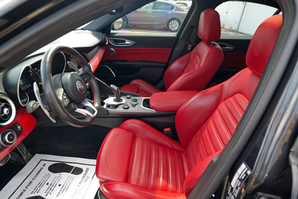 Used 2020 Alfa Romeo Giulia Ti Sport w/ Quick Order Package 22S Sport image 8