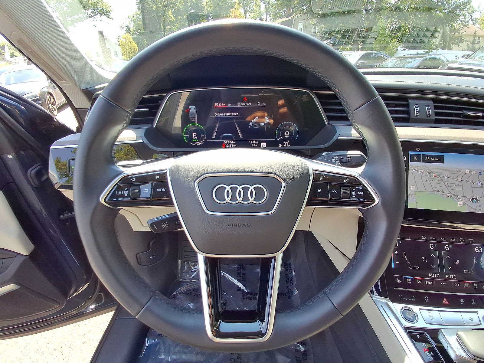 Used 2022 Audi e-tron Prestige AWD/4WD image 22