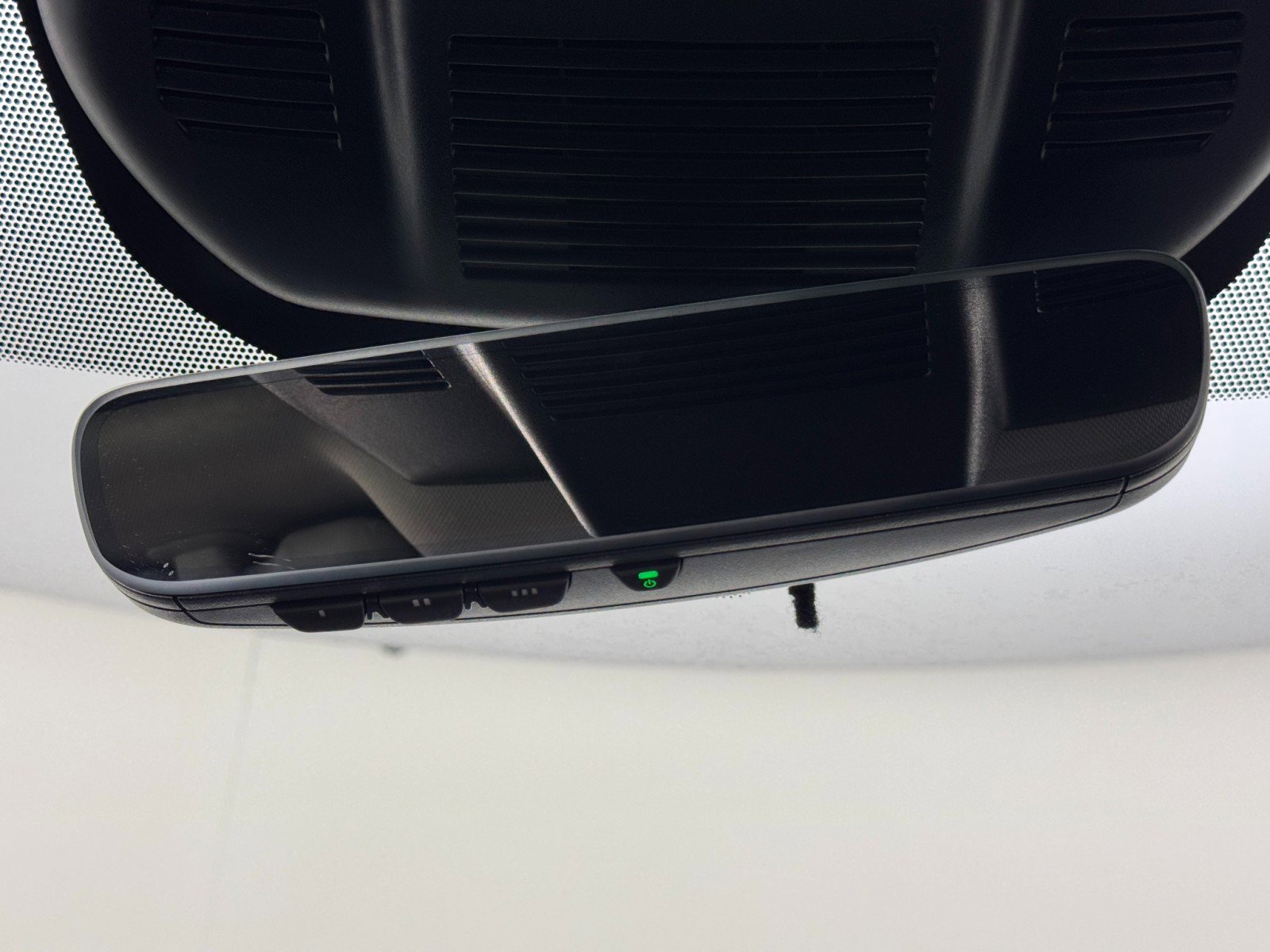 Used 2024 Nissan Rogue SV image 27