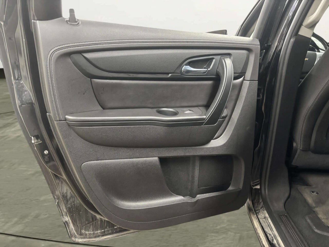 Used 2016 Chevrolet Traverse LT image 13