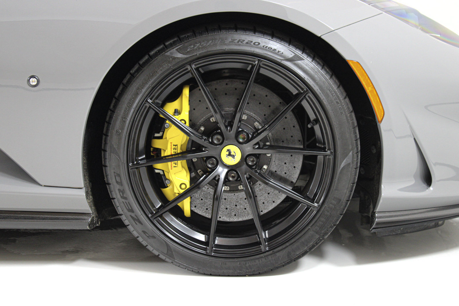 Used 2019 Ferrari 812 Superfast RWD image 18