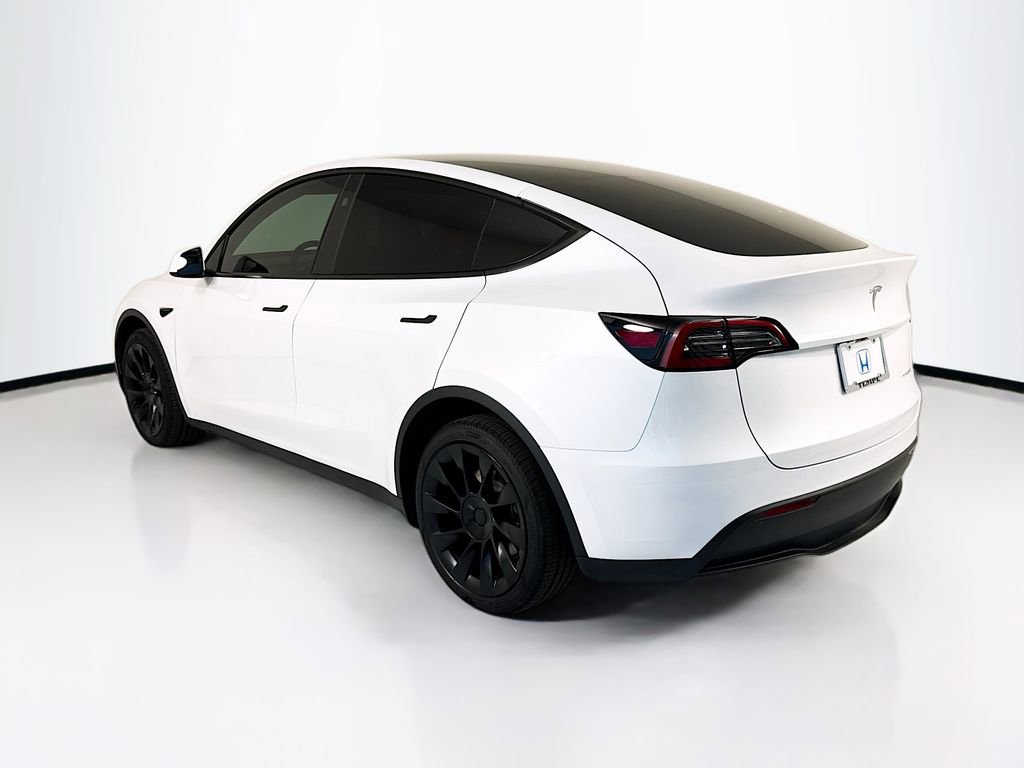 Used 2024 Tesla Model Y Long Range image 7