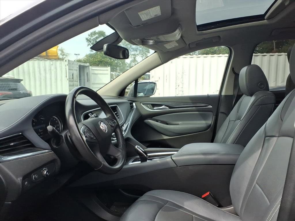 Used 2020 Buick Enclave Essence image 9