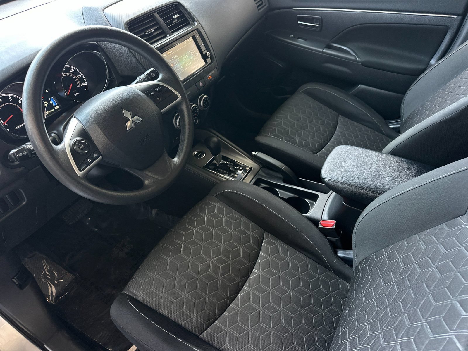 Used 2024 Mitsubishi Outlander Sport ES AWD/4WD image 9