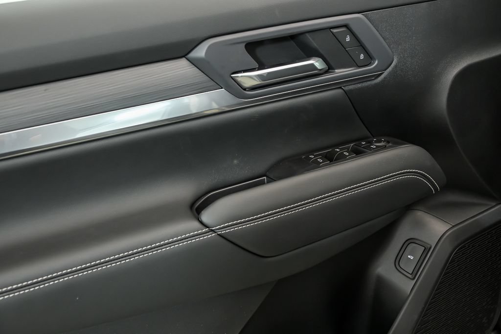 New 2026 GMC Terrain Elevation w/ Elevation Premium Package AWD/4WD image 5