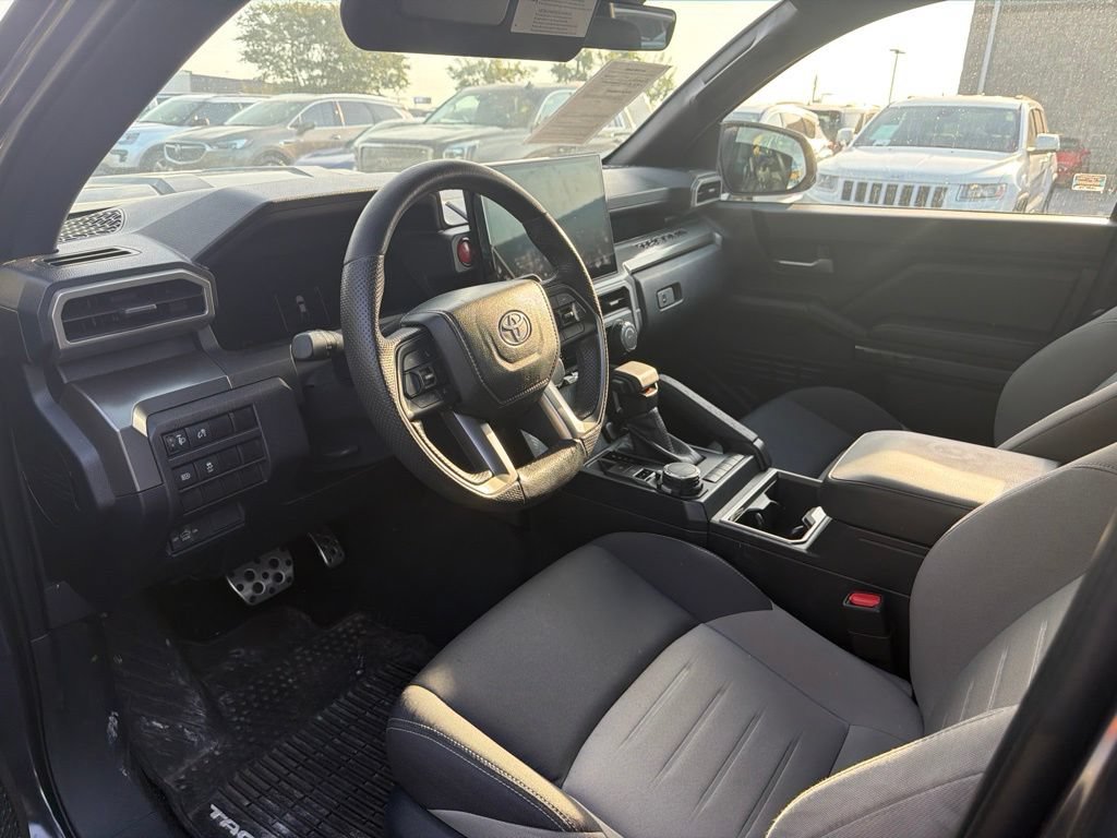 Used 2024 Toyota Tacoma TRD Sport AWD/4WD image 9