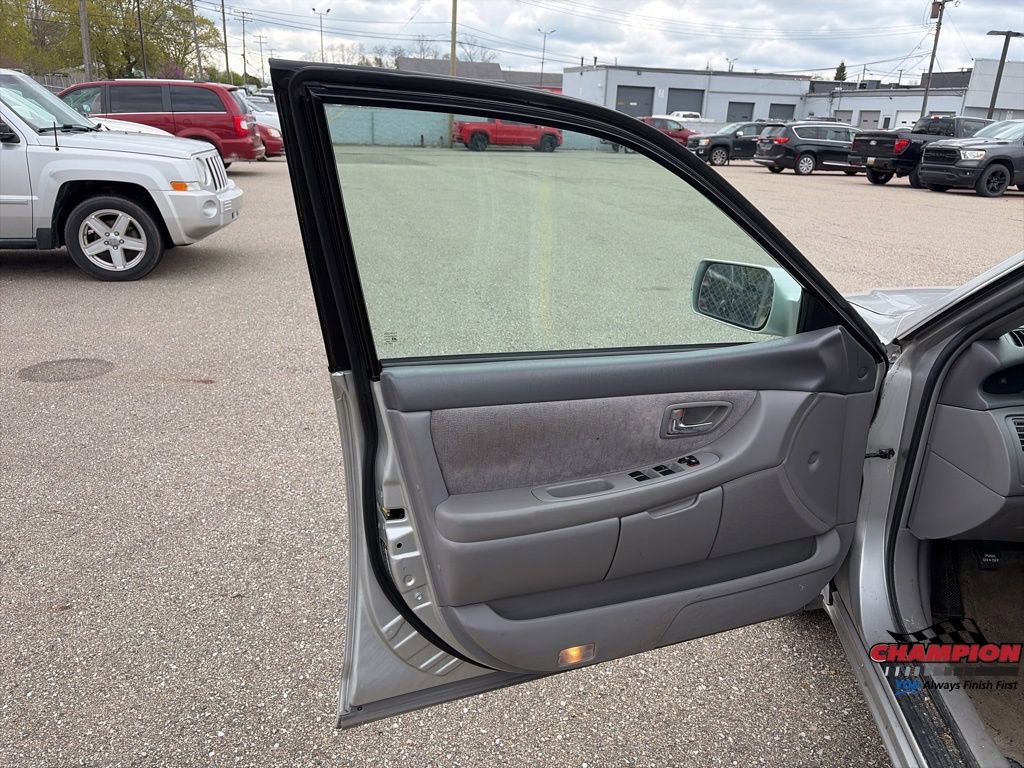 Used 2004 Toyota Avalon XL FWD image 11