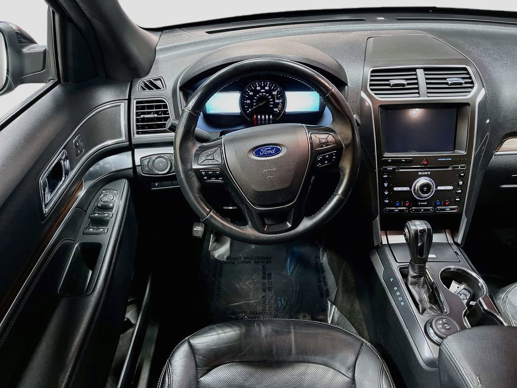Used 2018 Ford Explorer Limited image 23