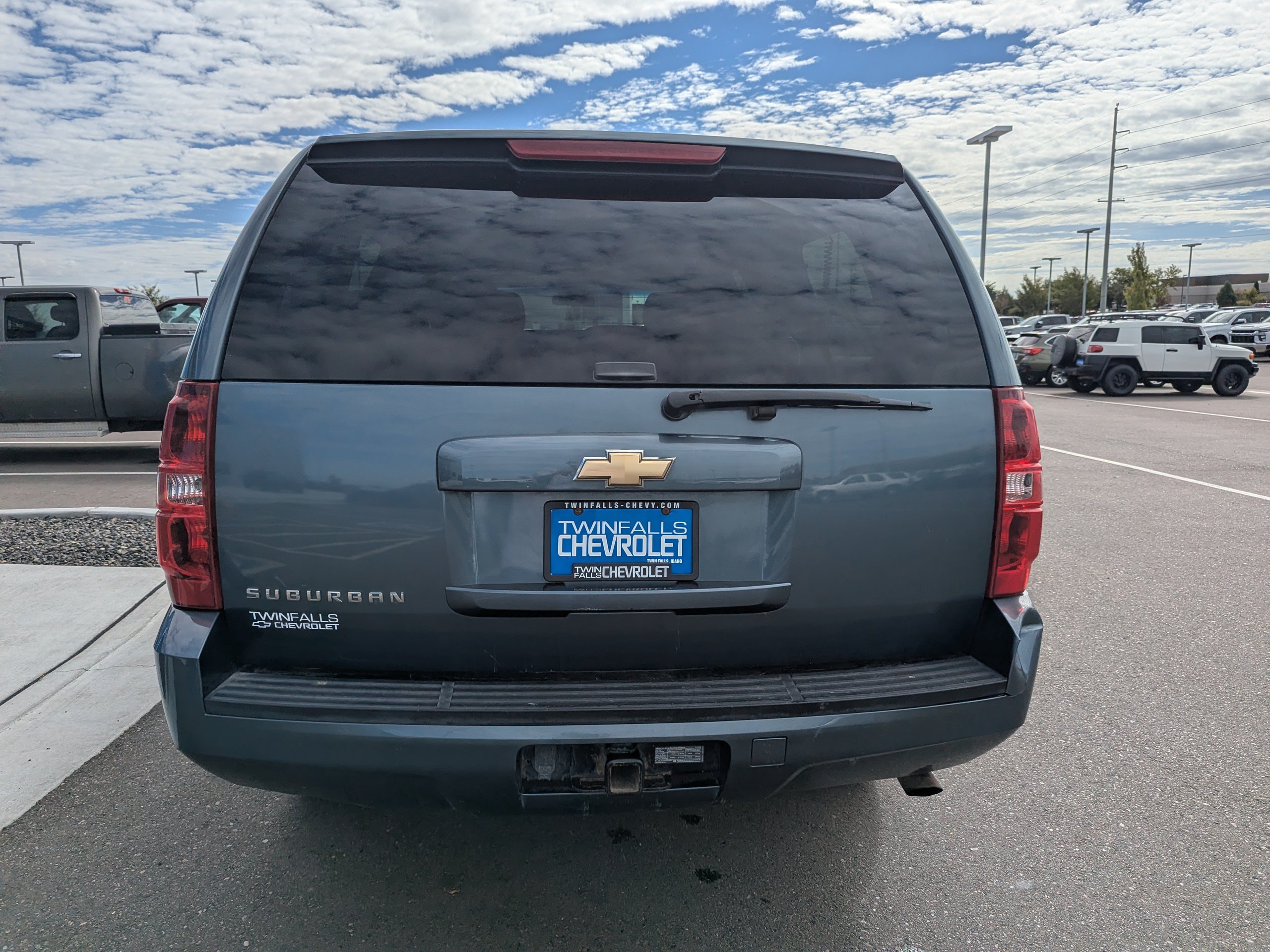 Used 2009 Chevrolet Suburban 2500 LS w/ Skid Plate Package AWD/4WD image 29