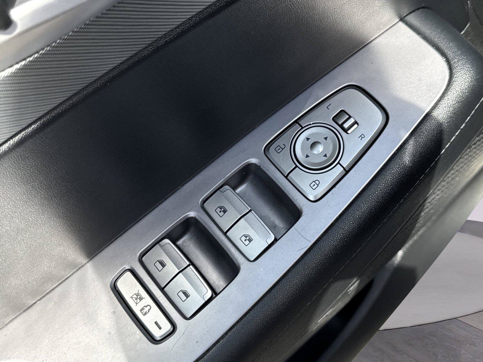 Used 2024 Hyundai Palisade SEL FWD image 13