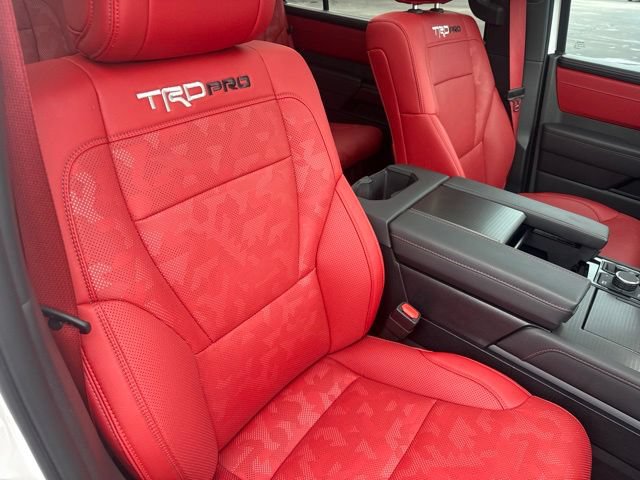 Used 2025 Toyota Sequoia TRD Pro AWD/4WD image 18
