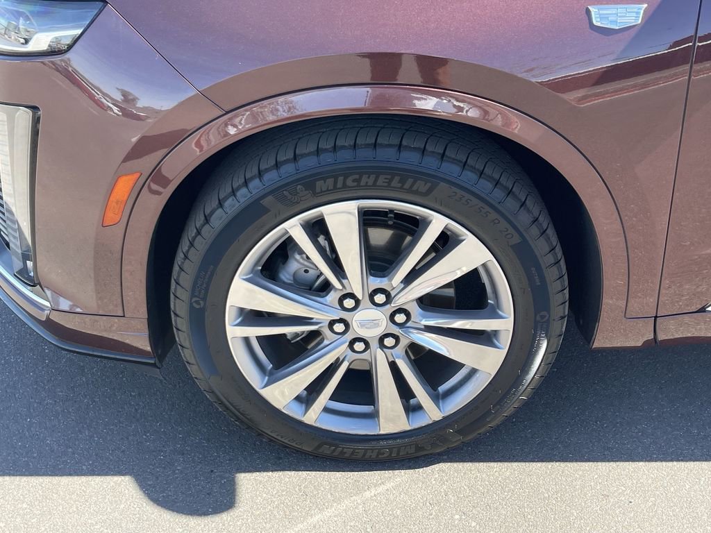 Used 2023 Cadillac XT6 Premium Luxury image 33