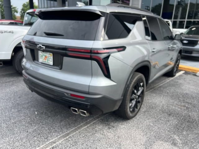 Used 2025 Chevrolet Traverse LT w/ Midnight/Sport Edition FWD image 4