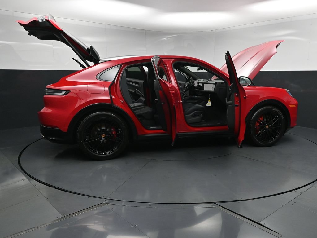 New 2026 Porsche Cayenne GTS AWD/4WD image 34
