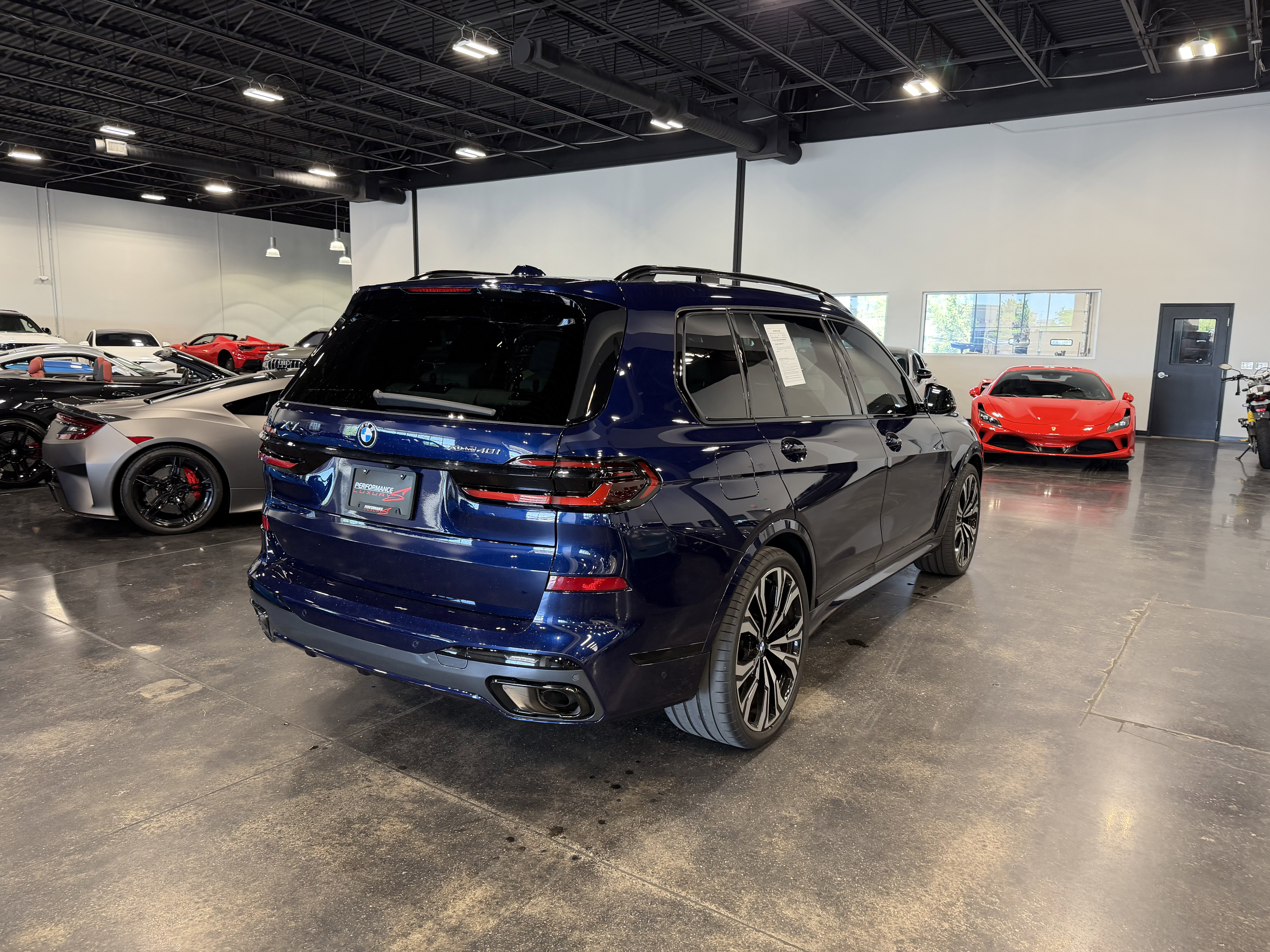 Used 2024 BMW X7 xDrive40i w/ M Sport Package AWD/4WD image 2