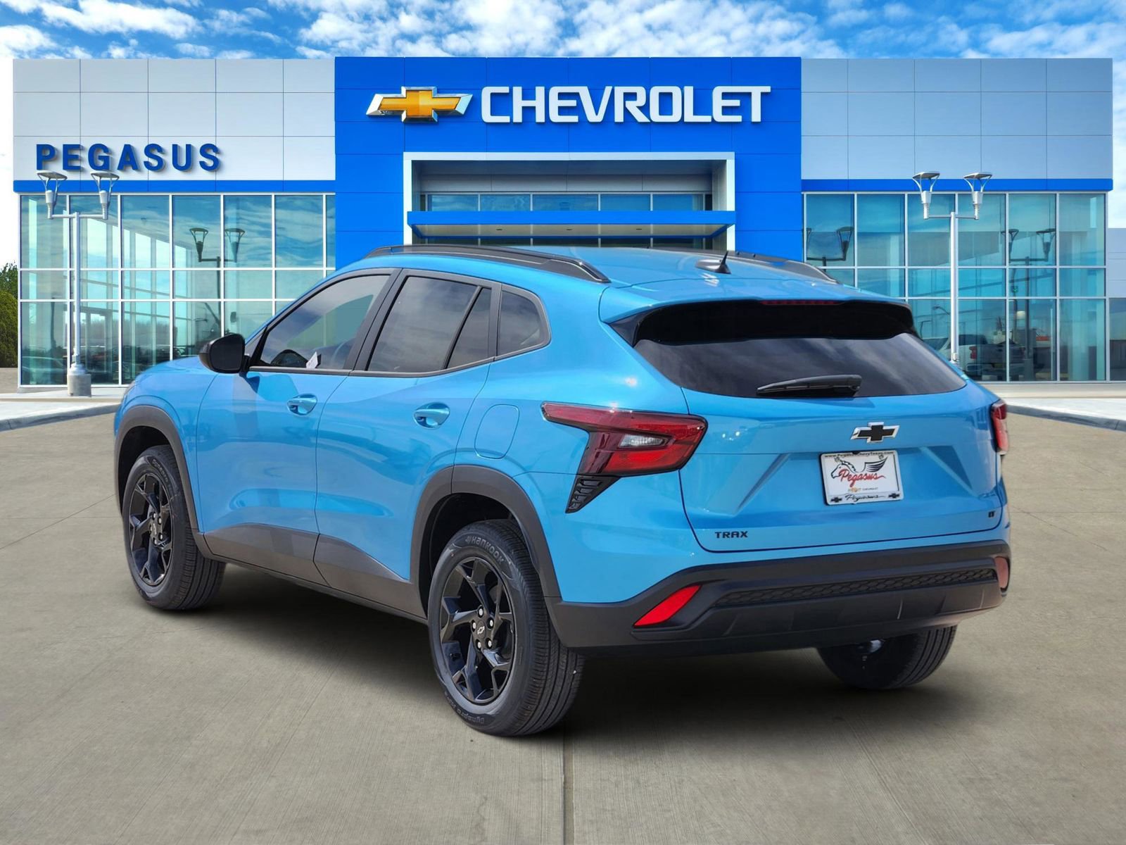 New 2026 Chevrolet Trax LT w/ Driver Confidence Package FWD image 4