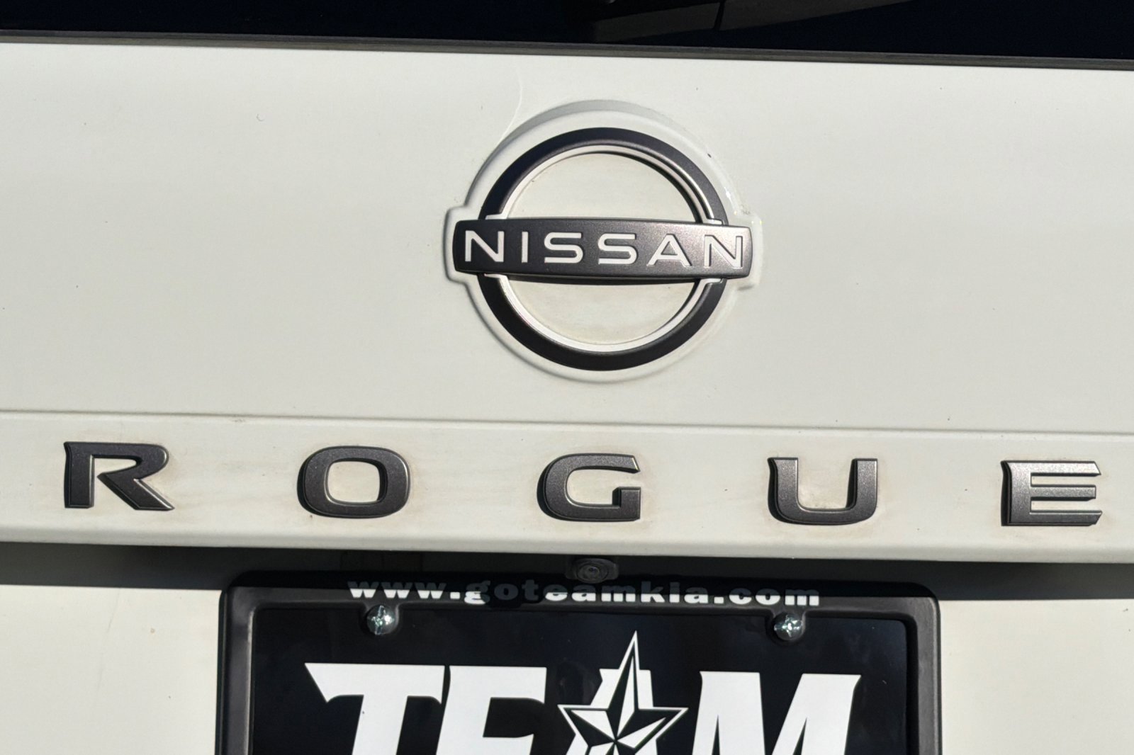 Used 2024 Nissan Rogue S image 27