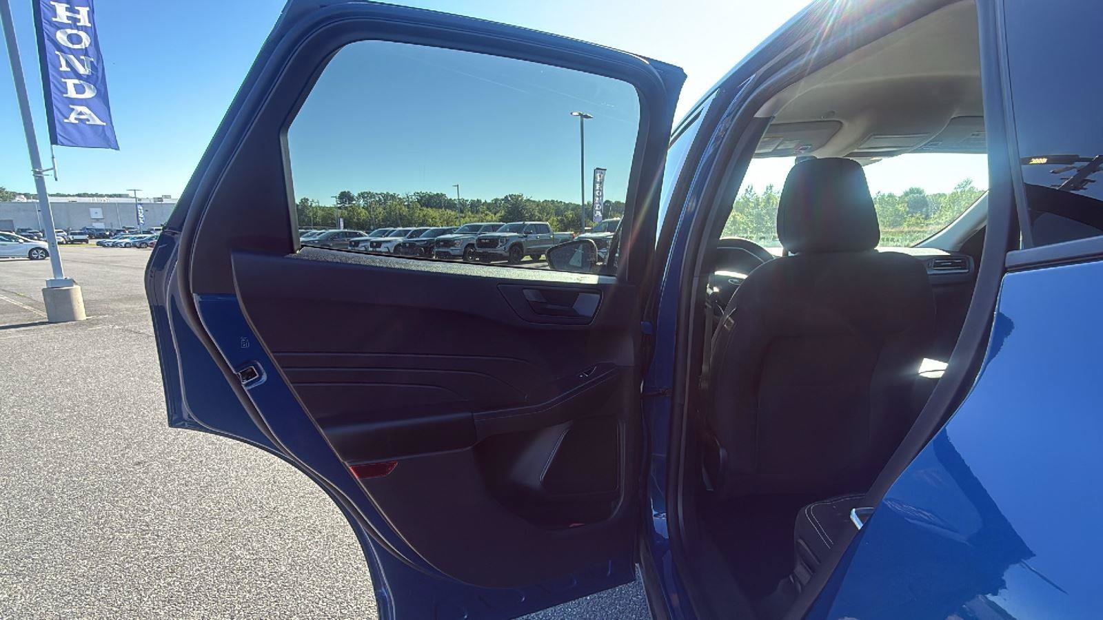 Used 2023 Ford Escape Active AWD/4WD image 22