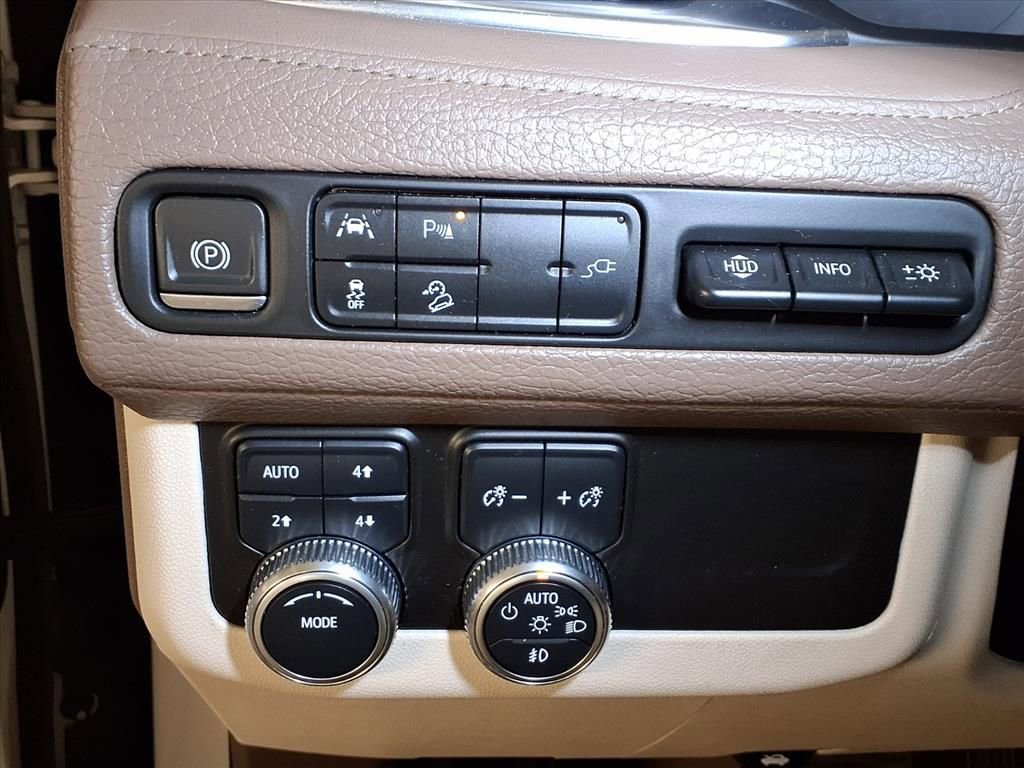 Used 2021 GMC Yukon Denali image 11