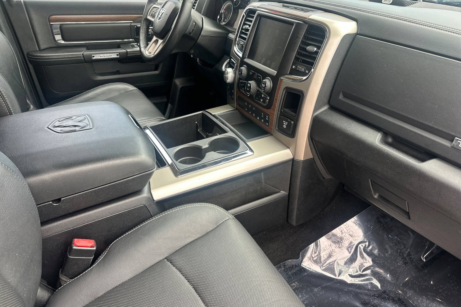 Used 2014 RAM 1500 Laramie w/ Convenience Group AWD/4WD image 18