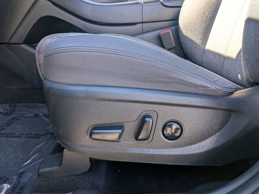 Certified 2023 Hyundai Santa Fe SEL image 17