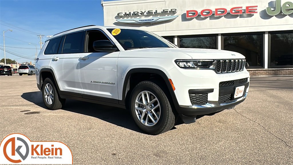 Used 2024 Jeep Grand Cherokee L Laredo w/ Luxury Tech Group I image 1