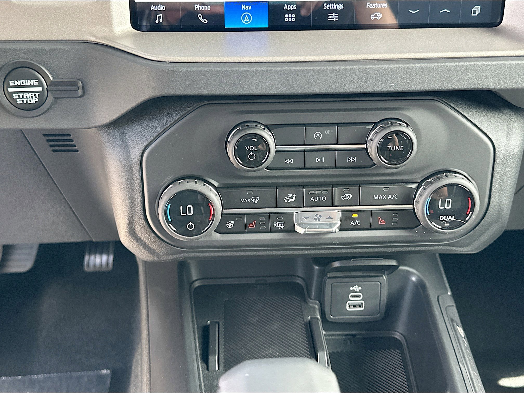 New 2026 Ford Bronco Outer Banks AWD/4WD image 11