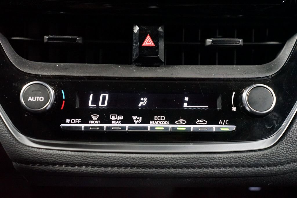 Certified 2023 Toyota Corolla SE image 17