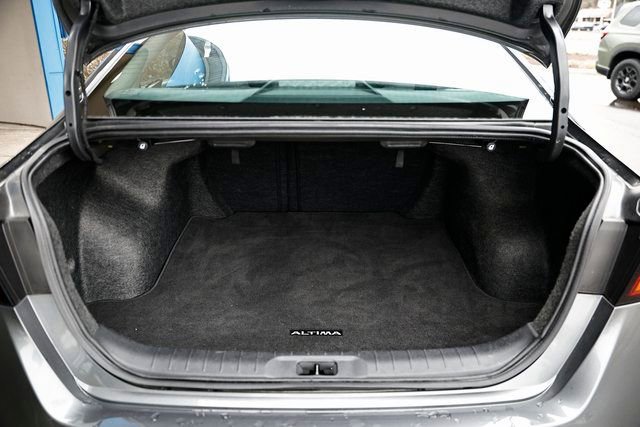 Used 2025 Nissan Altima 2.5 SV image 30